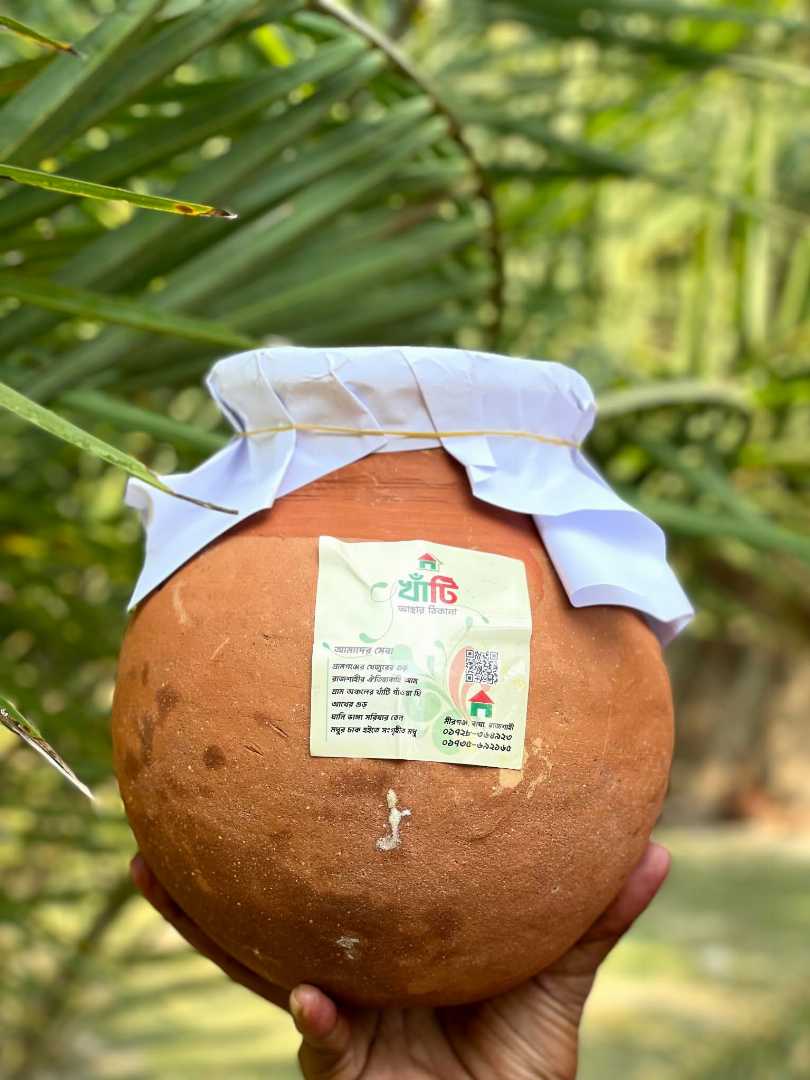 মাটির,হাড়িতে,জিরান,রসের,খাঁটি,দানাদার,খেজুরের,গুড়